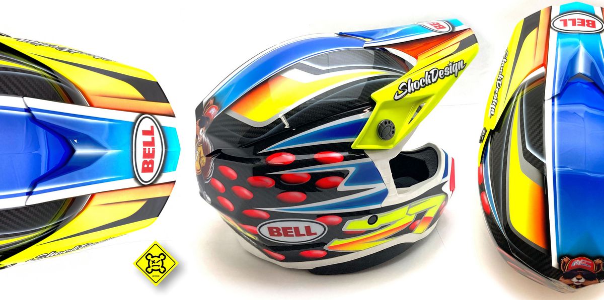 verniciatura-casco-Bell
